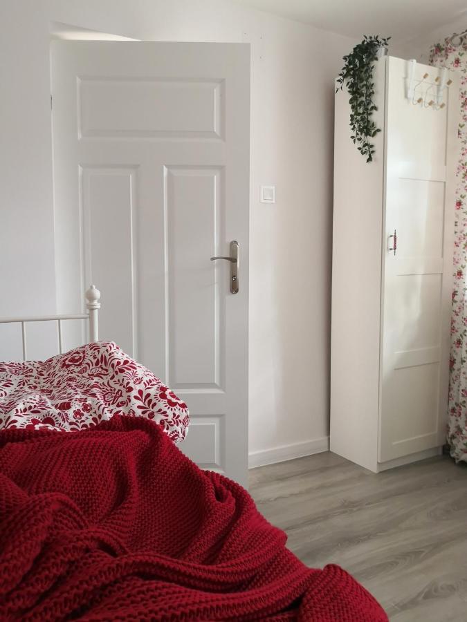 Вілла Red Bed Jankowice  Екстер'єр фото